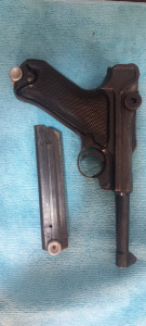 Pistolj Luger P08
