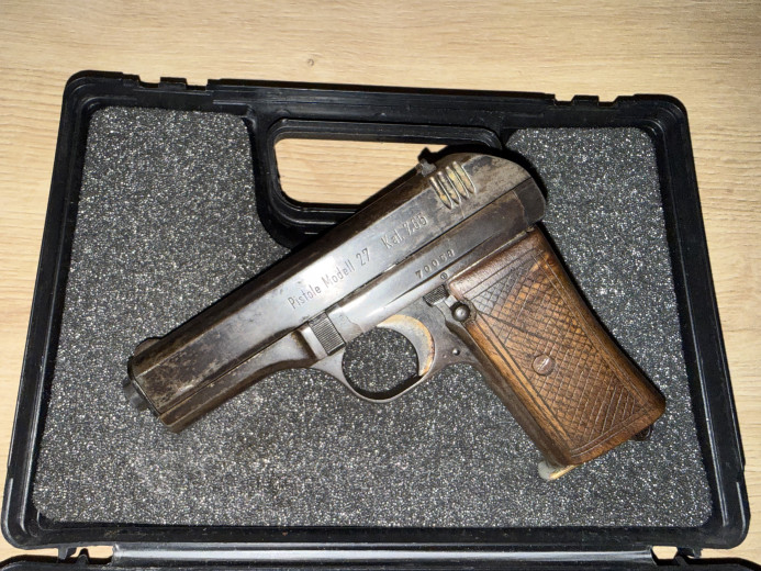 CZ M27