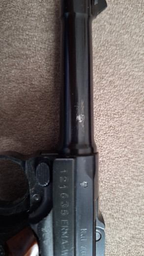 Pistolj "Erma Werke KGP 68A "