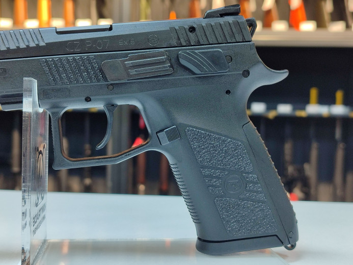 CZ ČEŠKA ZBROJOVKA P-07 9X19