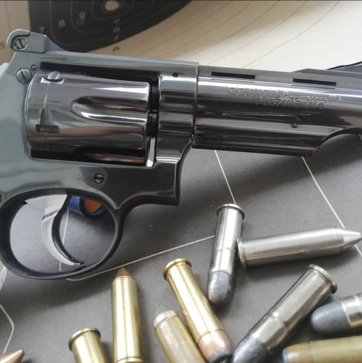 LLAMA COMANCHE III kal. 357 magnum