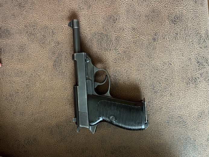 Trofejni pištolj Walter P38 iz 1943