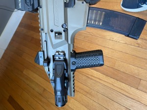 rucka(grip) za pikantini sinu