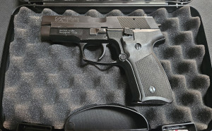 Pištolj Zastava M-99  9x19 mm