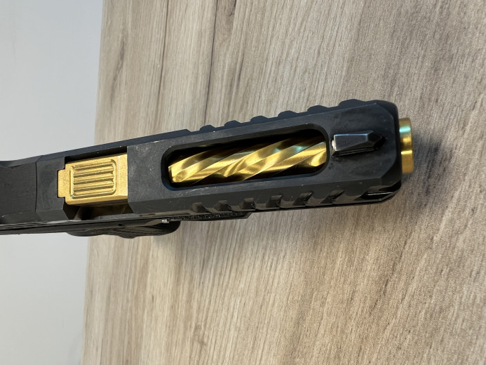 BUL AXE TOMAHAWK