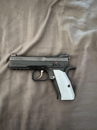 CZ Compact Shadow 2