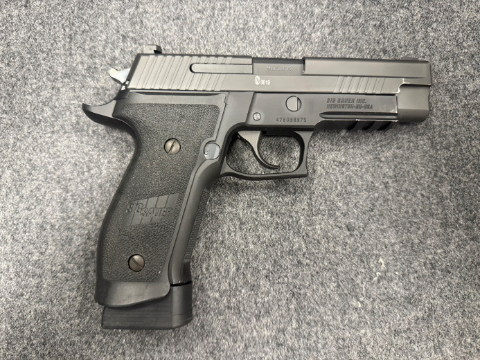 SIG Sauer P226 Elite — 9x19mm