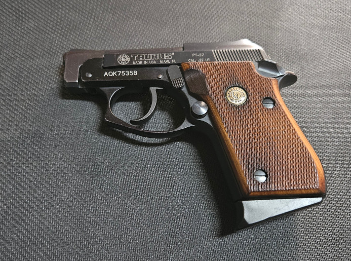 Malokalibarski pištolj Taurus PT22 22 L.R.