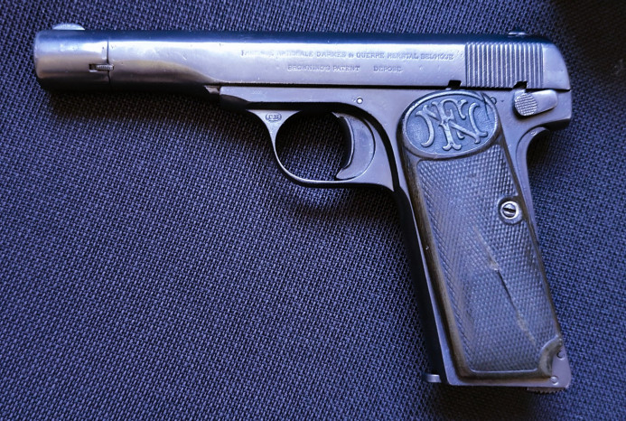 Browning FN 1910/22 "Vojno državni"