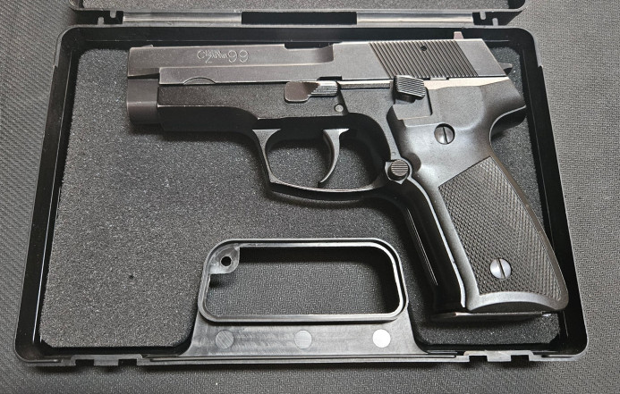 Pištolj Crvena Zastava M-99 9x19 mm