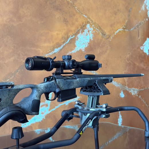 Bergara B14 Wilderness thumbhole 300wm ( Hikmicro Alpex sa mnogo dodatne opreme )
