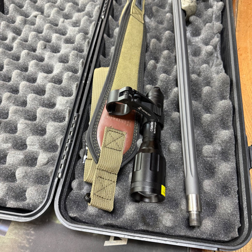 Bergara B14 Wilderness thumbhole 300wm ( Hikmicro Alpex sa mnogo dodatne opreme )