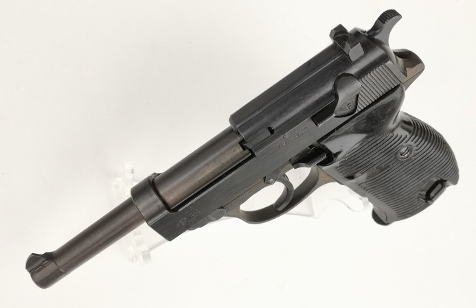 Walther P38 iz 1944.