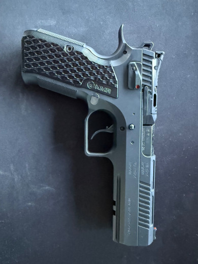 Dva KMR Spectra L-02 9×19 mm – praktično nova