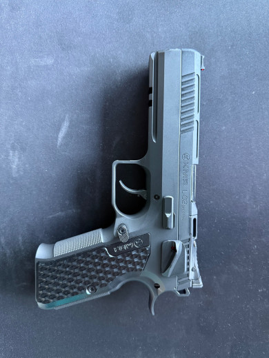 Dva KMR Spectra L-02 9×19 mm – praktično nova