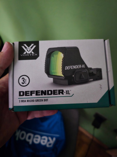 Vortex Defender XL  3MOA Green Dot