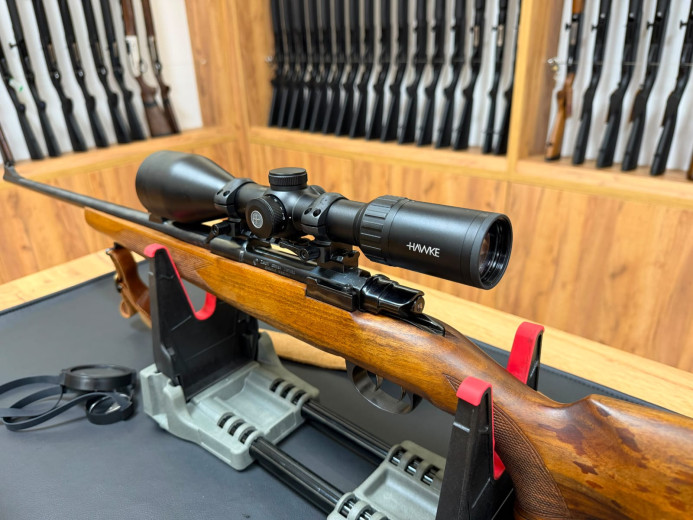 Karabin crvena zastava 7x64 i optika Hawke vantage 3x12x56