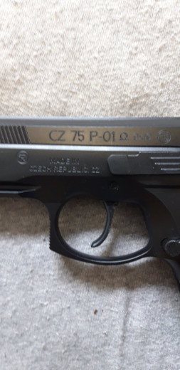 PIŠTOLJ CZ 75-01 OMEGA