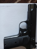Pištolj zastava 9mm para