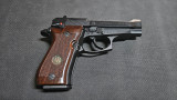 Pistolj Beretta 84 FS 9 mm Short