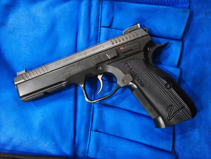 Cz Shadow 2