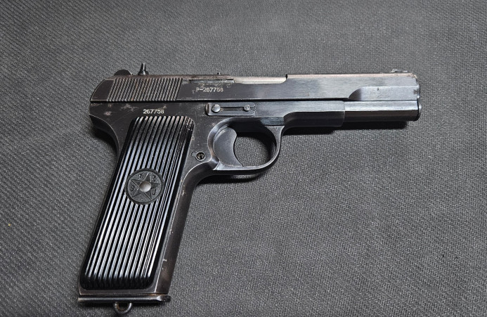 Pištolj Crvena Zastava M-57 7,62 mm