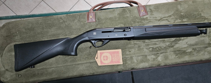 Lovačka puška Ata Arms Neo Synthetic Black 12/76