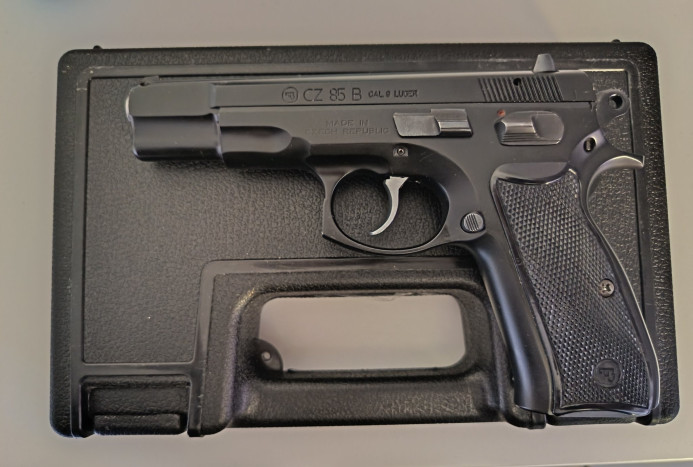CZ 85b