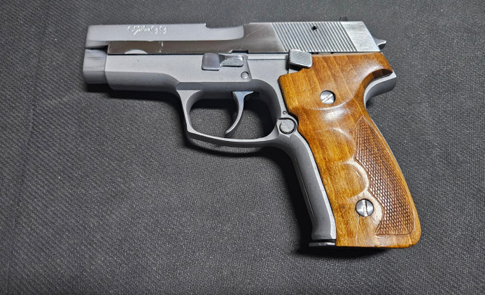 Pištolj Crvena Zastava M99 9x19 mm Hrom