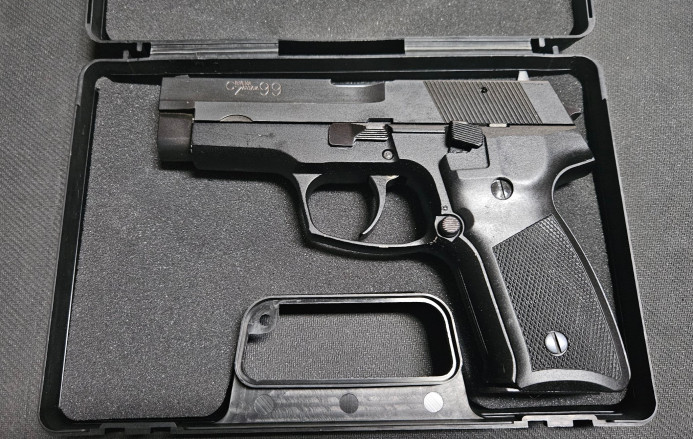 Pištolj Crvena Zastava M-99 9x19 mm