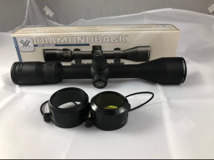 Optički nišan Vortex Diamondback 3-9•40