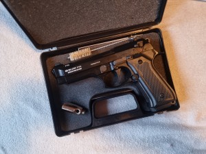 Replika Bereta f92 plinski
