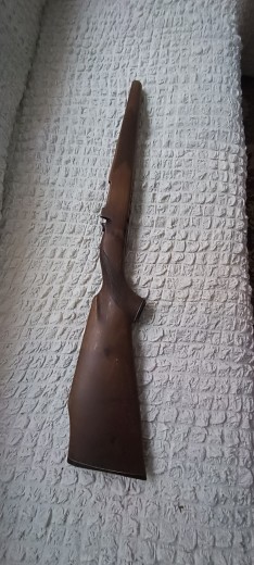 Kundak za zastavin karabin u kalibru 223