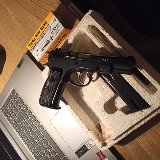 Ceska zbrojovka 75 9mm