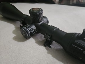 Hawke Sidewinder 8-32x56 optika