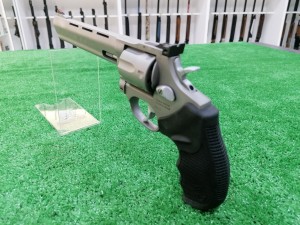 REVOLVER TAURUS 970 TRACKER CAL. 22LR